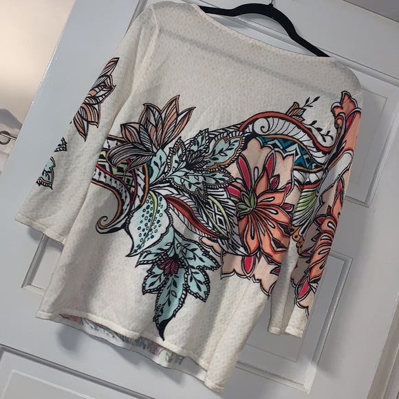 Size 1 / medium Chico’s floral pullover sweater top - Picture 6 of 7